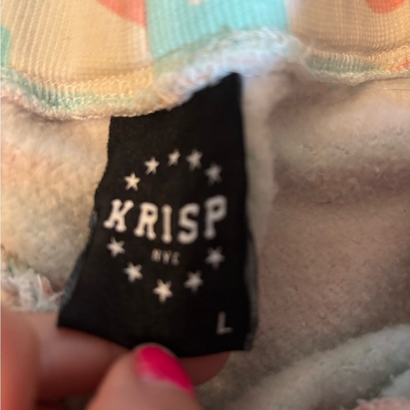 Krisp NYC men’s  sz Lg Camo! Embroidered roses!Jogger Set! - Picture 4 of 12